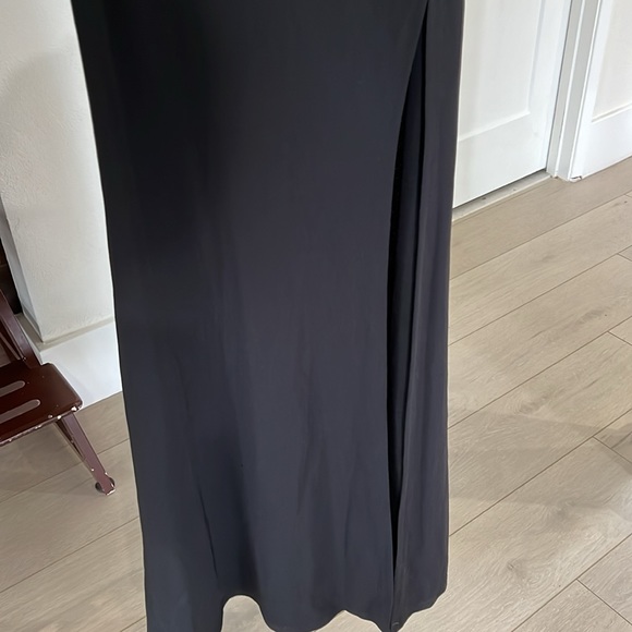 Black one shoulder dress size M - Picture 3 of 4